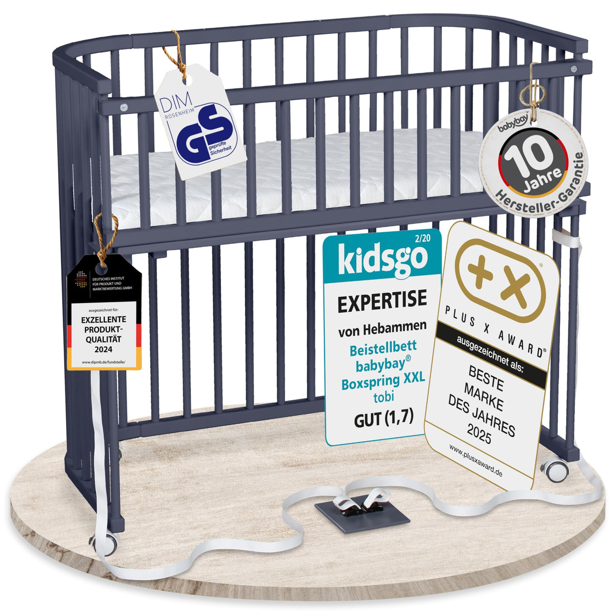 babybay Original Beistellbett aus massivem Buchenholz mit Matratze, höhenverstellbares Babybett für Neugeborene – Weiß Lackiert, 87L x 46B x 79H cm, Kinderbettset