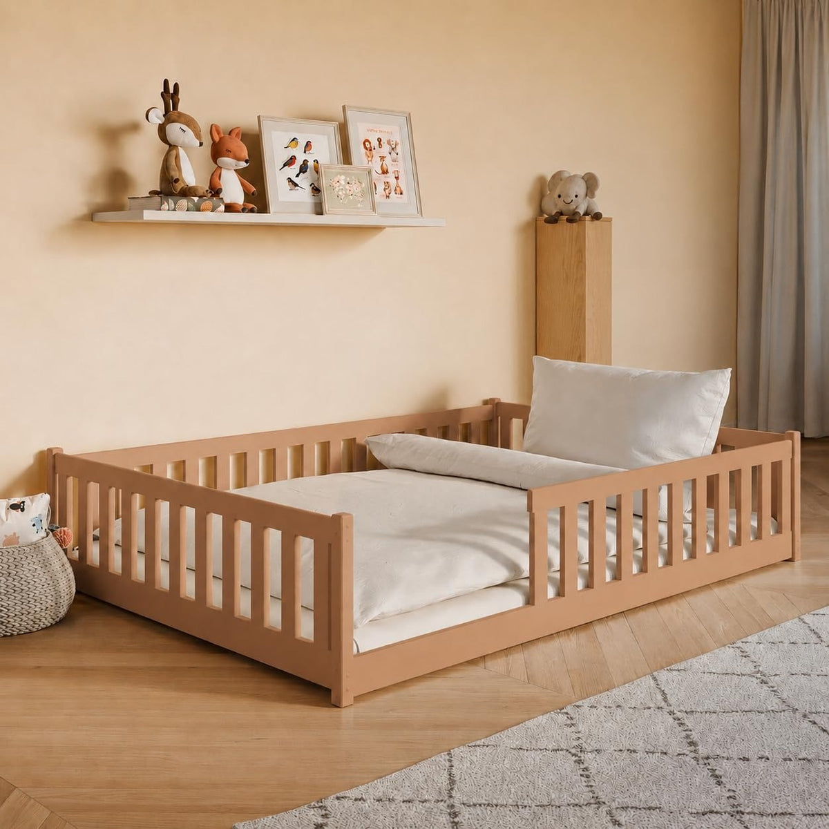Kids Collective Kinderbett Bodenbett 120x200 cm Bett mit Rausfallschutz & Lattenrost Montessori Bett Bed Gitterbett Kinder Jugendbett Einzelbett | Natur Kiefer Holz massiv Junge Mädchen – 80x180 cm ohne Matratze, Baumwolle